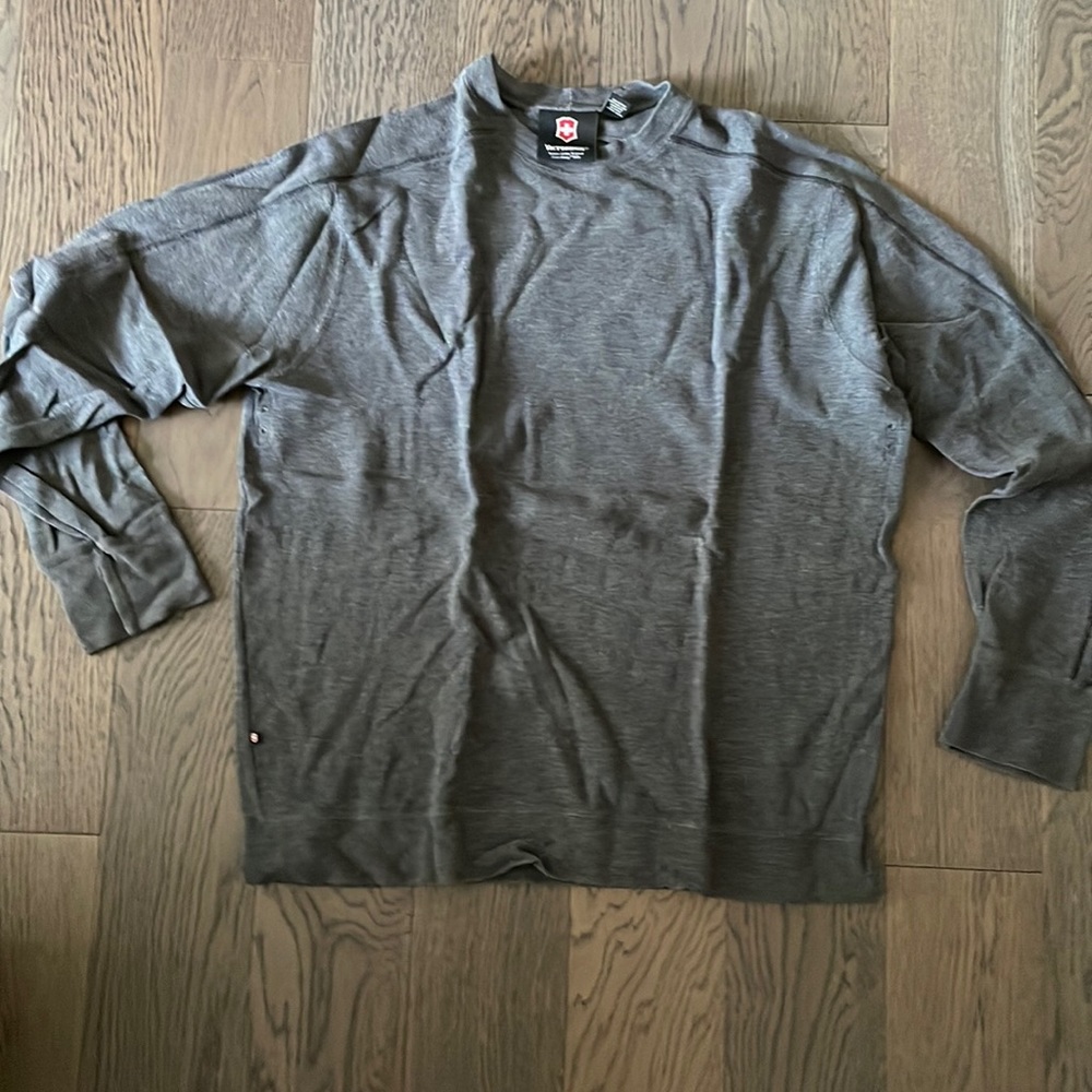 Victorinox sweater